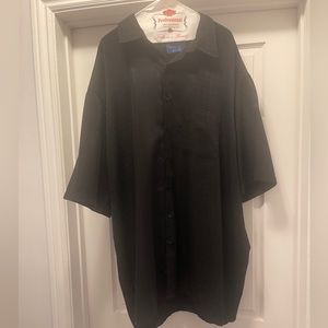 Black short sleeve dress shirt